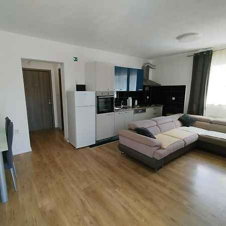 Apartment Tina Трогир Екстериор снимка