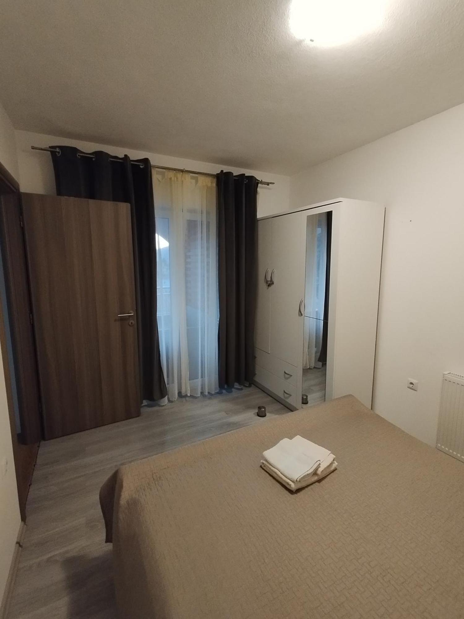 Apartment Tina Трогир Екстериор снимка