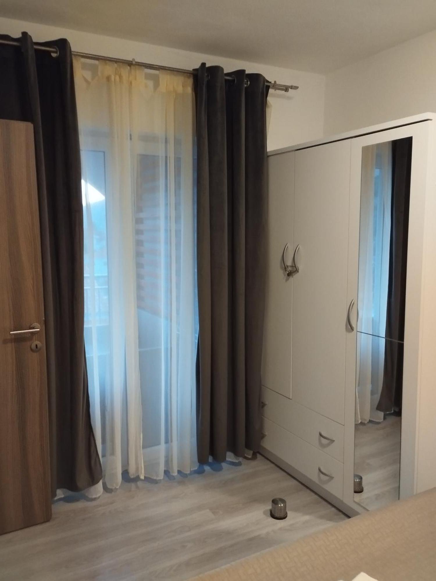 Apartment Tina Трогир Екстериор снимка