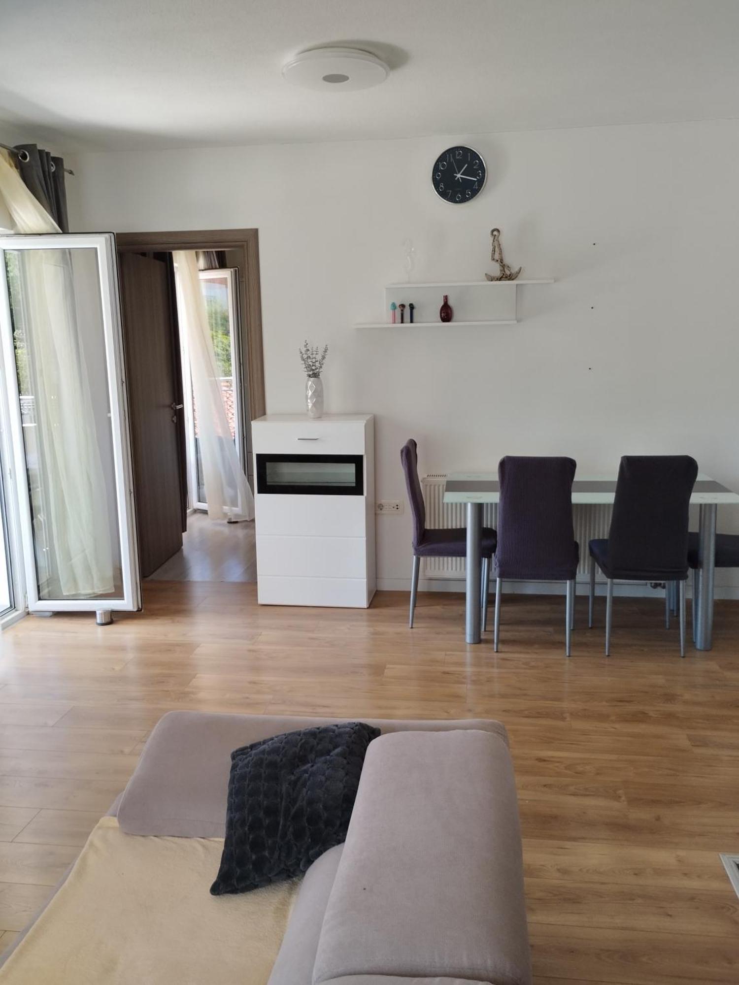 Apartment Tina Трогир Екстериор снимка