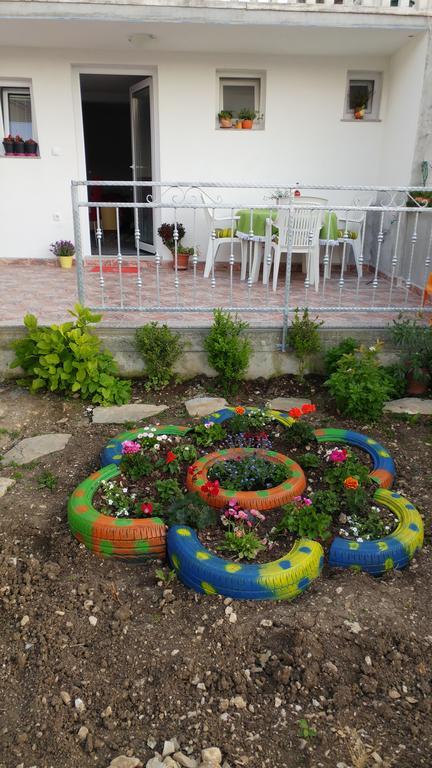 Apartment Tina Трогир Екстериор снимка