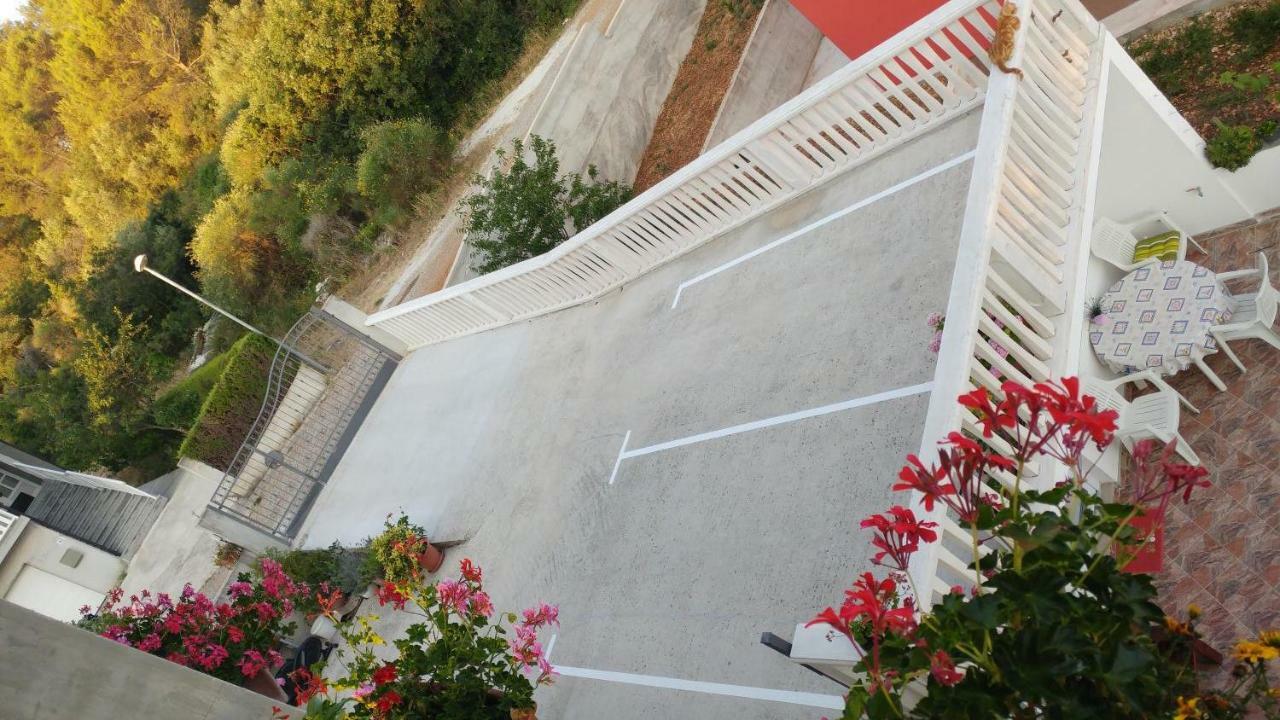 Apartment Tina Трогир Екстериор снимка
