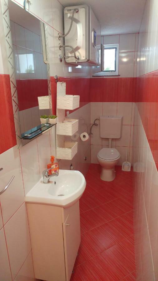 Apartment Tina Трогир Екстериор снимка